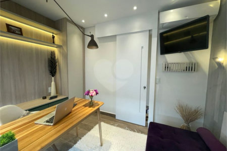 Apartamento à venda com 3 quartos, sendo 1 suíte,  em Vila Mariana, São Paulo, SP