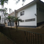 Casa Térrea à venda ou para alugar com 3 quartos, sendo 1 suíte,  em Caxingui, São Paulo, SP