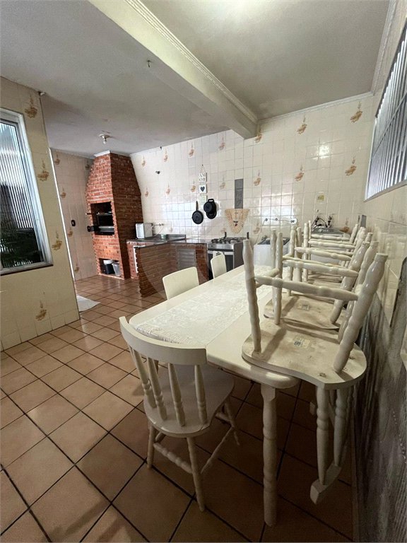 Casa à venda com 3 quartos, sendo 1 suíte,  em Jardim Casablanca, São Paulo, SP