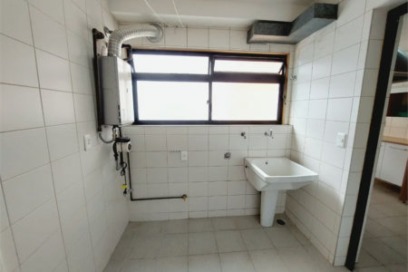 Apartamento à venda com 4 quartos, sendo 2 suítes,  em Alto da Lapa, São Paulo, SP