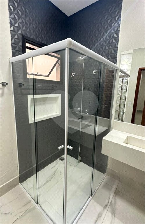 Casa à venda com 3 quartos, sendo 2 suítes, no condomínio Residencial Maria Dulce, Indaiatuba - SP