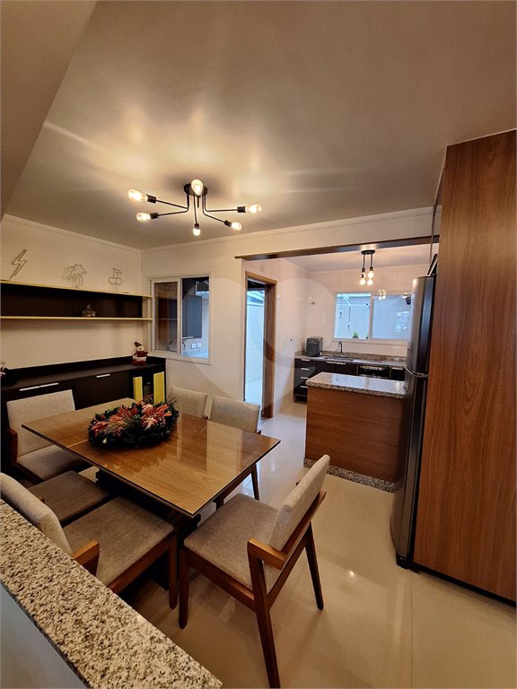 Casa à venda com 3 quartos, sendo 1 suíte, no condomínio Res San Raphael, São Paulo - SP