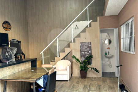 Casa Térrea à venda com 2 quartos, sendo 1 suíte,  em Vila Divina Pastora, São Paulo, SP