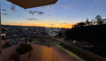 Apartamento à venda com 3 quartos, sendo 1 suíte,  em Vila Aparecida, Jundiaí, SP