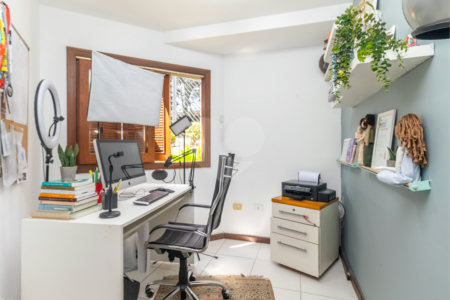 Casa à venda com 4 quartos, sendo 2 suítes, em Jardim Marajoara, São Paulo, SP