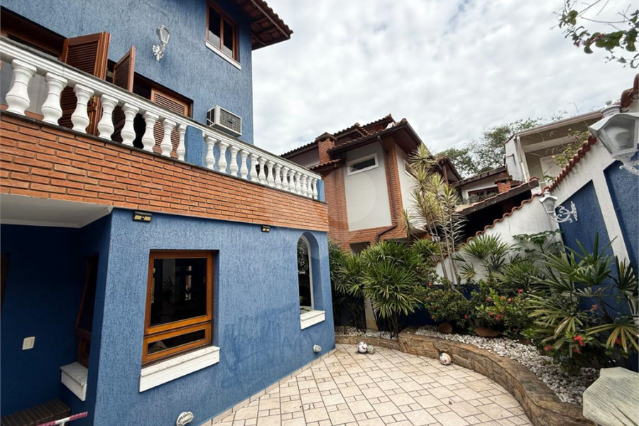 Casa à venda ou para alugar com 3 quartos, sendo 1 suíte, no condomínio Da Serra, São Paulo - SP
