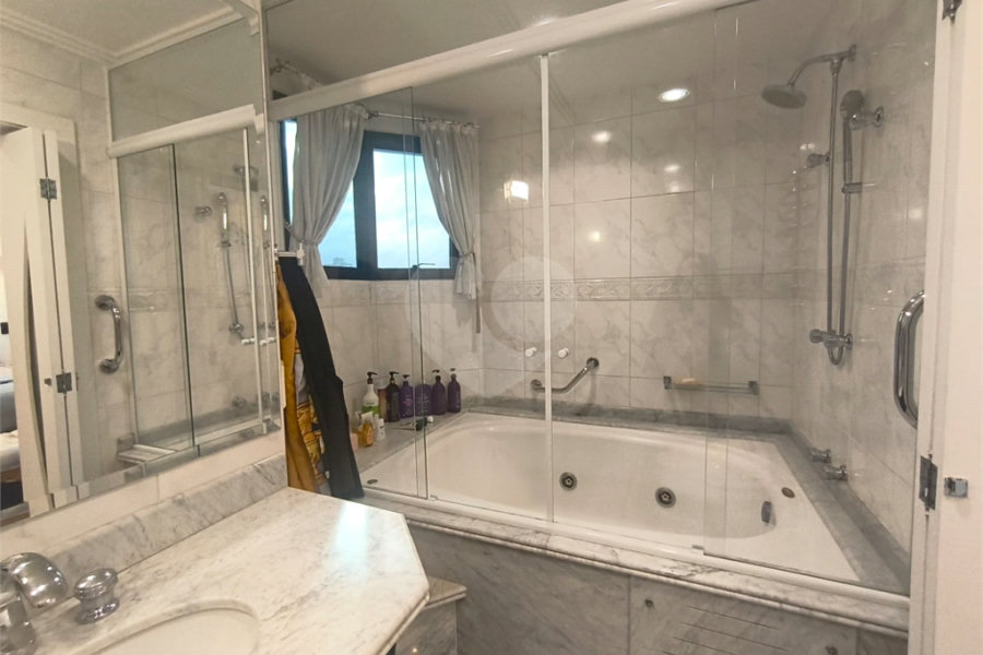 Apartamento à venda com 4 suítes em Santana, São Paulo, SP