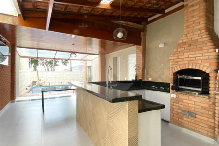 Casa à venda com 3 quartos, sendo 1 suíte, em Santana, São Paulo, SP
