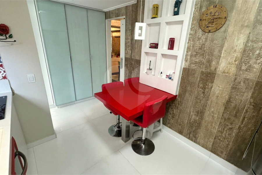 Casa à venda com 3 quartos, sendo 1 suíte,  em Horto Florestal, São Paulo, SP