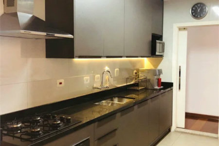 Casa Térrea à venda com 3 quartos, sendo 1 suíte, em Jardim Londrina, São Paulo, SP