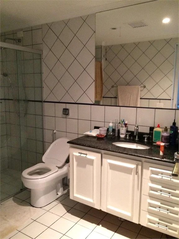 Apartamento à venda com 3 suítes em Vila Suzana, São Paulo, SP