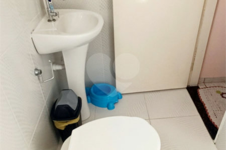 Casa à venda com 2 quartos, sendo 1 suíte, no condomínio Residencial Mirage, Mogi das Cruzes - SP