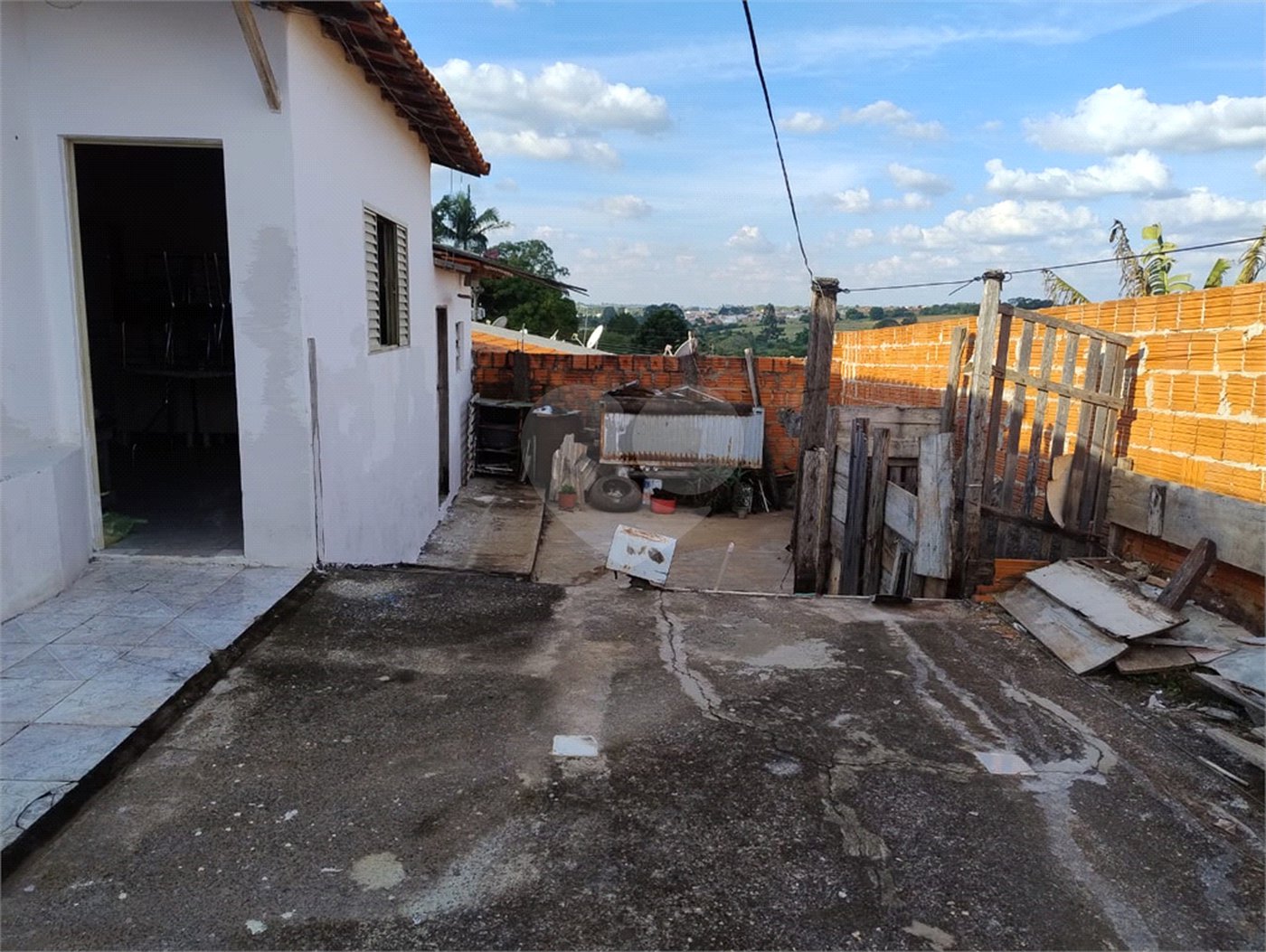 Casa à venda com 6 quartos em Jardim Maricota, Itapetininga, SP