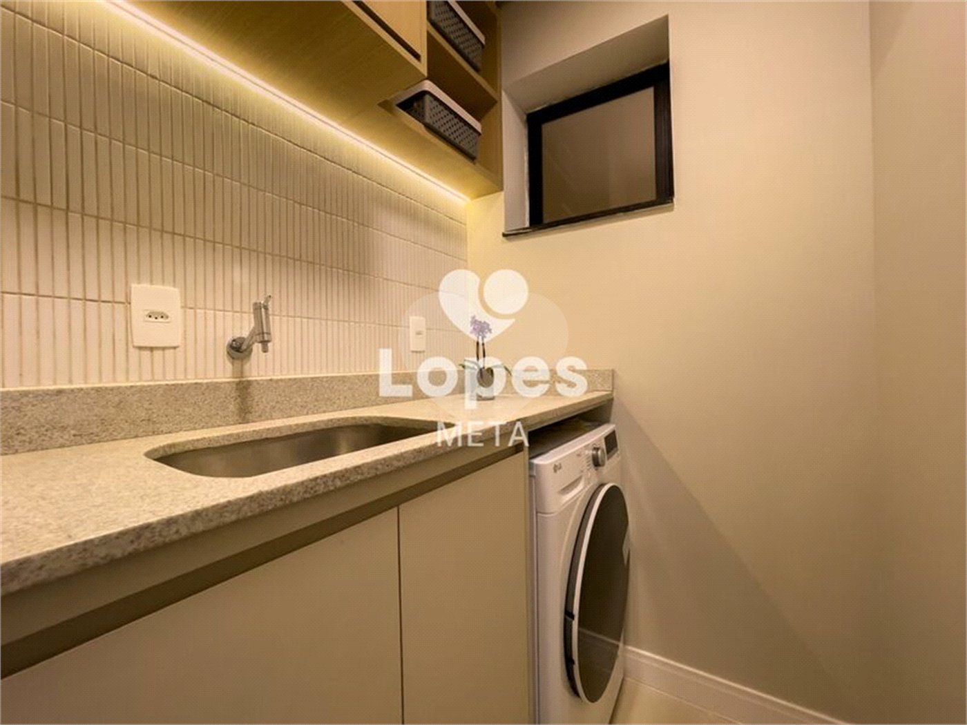 Casa à venda com 3 suítes no condomínio Bosque Urbanova, São José dos Campos - SP