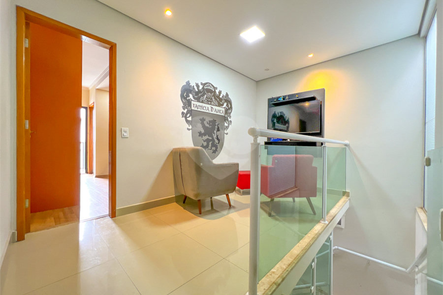 Sobrado à venda com 3 quartos, sendo 1 suíte,  em Tremembé, São Paulo, SP