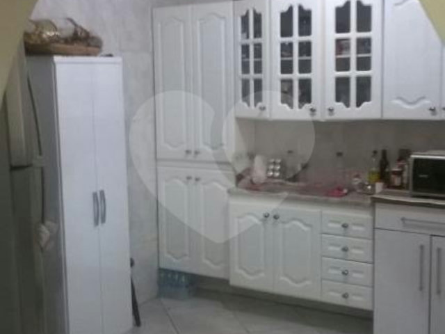 Sobrado à venda com 4 quartos, sendo 1 suíte,  em Parque Edu Chaves, São Paulo, SP