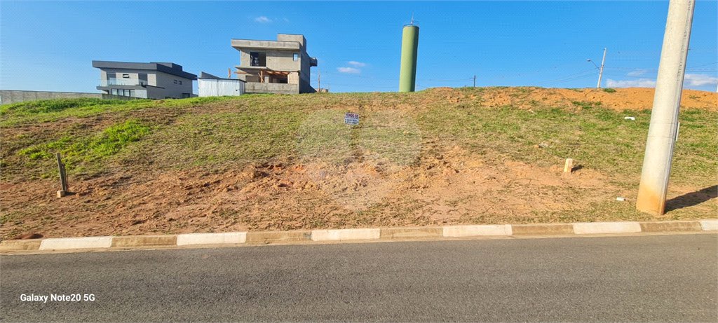 Terreno à venda no condomínio Associação dos Moradores do Loteamento Alto da Floresta, Bom Jesus dos Perdões - SP