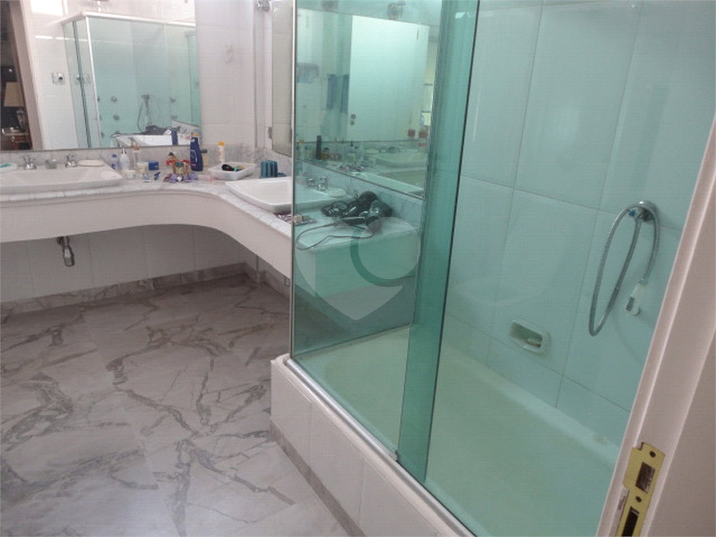 Apartamento para alugar com 3 suítes em Jardim América, São Paulo, SP