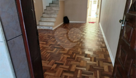 Sobrado à venda ou para alugar com 3 quartos em Tremembé, São Paulo, SP