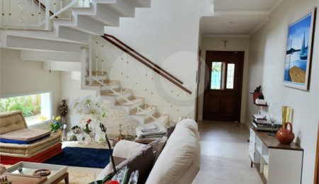 Casa à venda com 4 suítes no condomínio Pedra Grande, Atibaia - SP