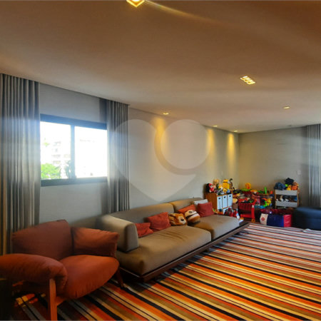 Apartamento à venda com 4 quartos, sendo 2 suítes, em Morumbi, São Paulo, SP
