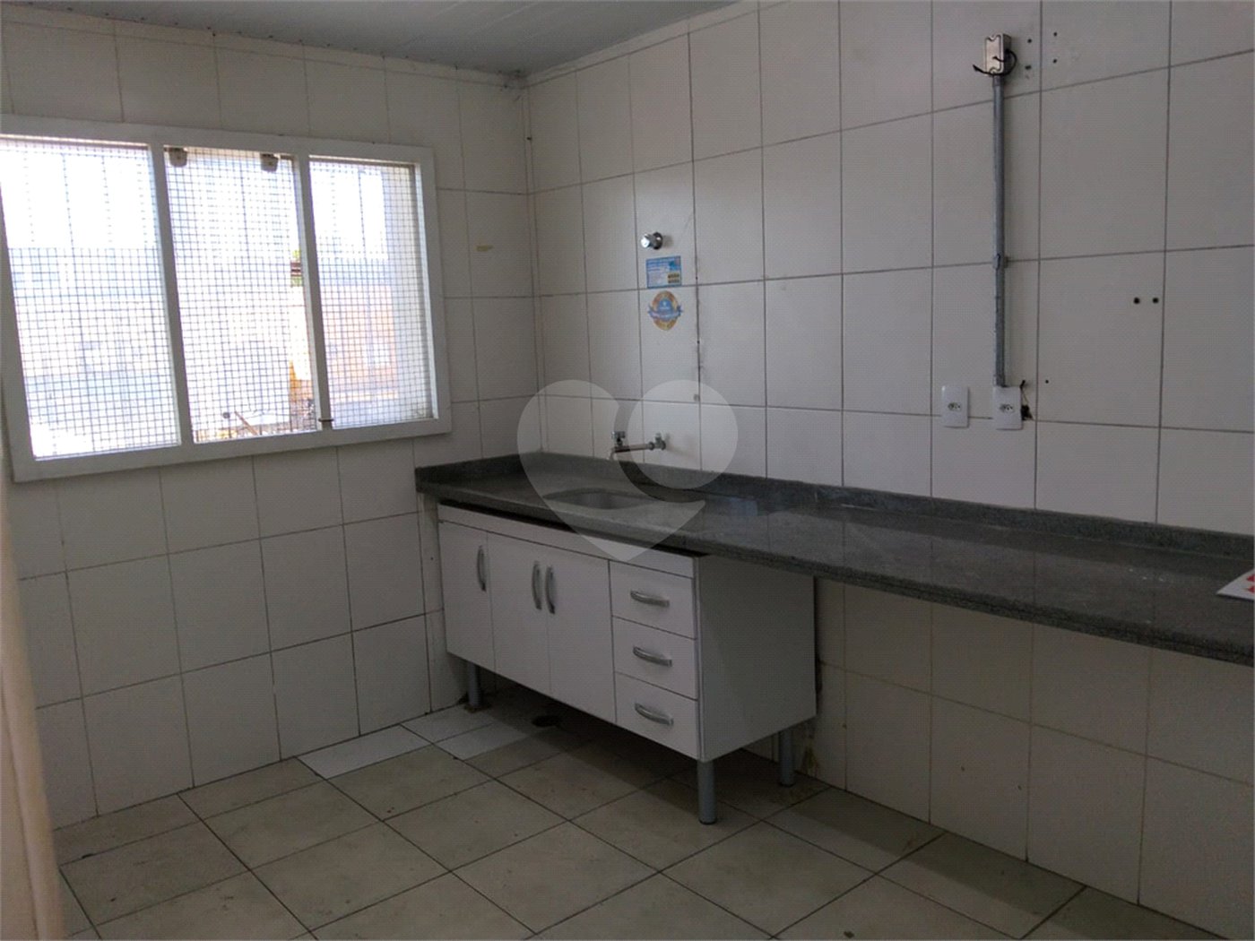 Salão para alugar em Cocaia, Guarulhos, SP
