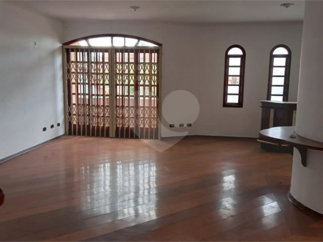 Sobrado à venda com 3 quartos, sendo 1 suíte,  em Horto, São Paulo, SP