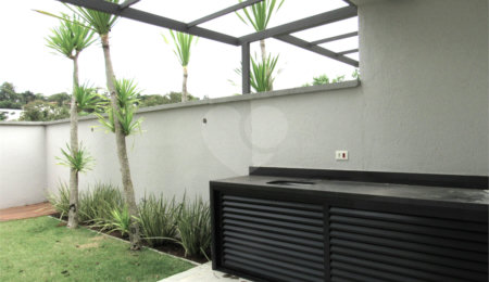 Casa à venda com 4 suítes no condomínio Premiere, São Paulo - SP