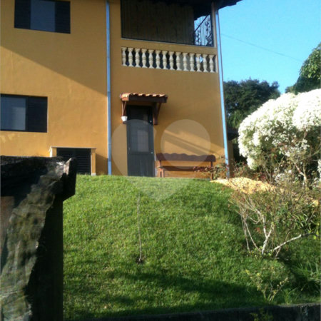 Casa à venda com 6 quartos, sendo 3 suítes, em Monte Alegre, Vinhedo, SP
