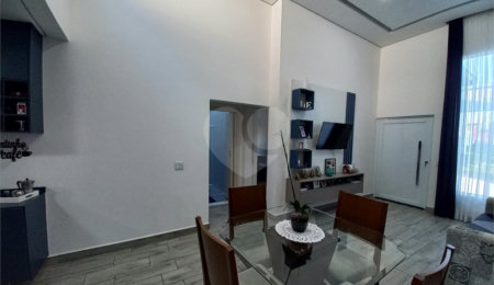 Casa à venda com 2 quartos, sendo 1 suíte,  no condomínio Horto Florestal Villagio, Sorocaba - SP
