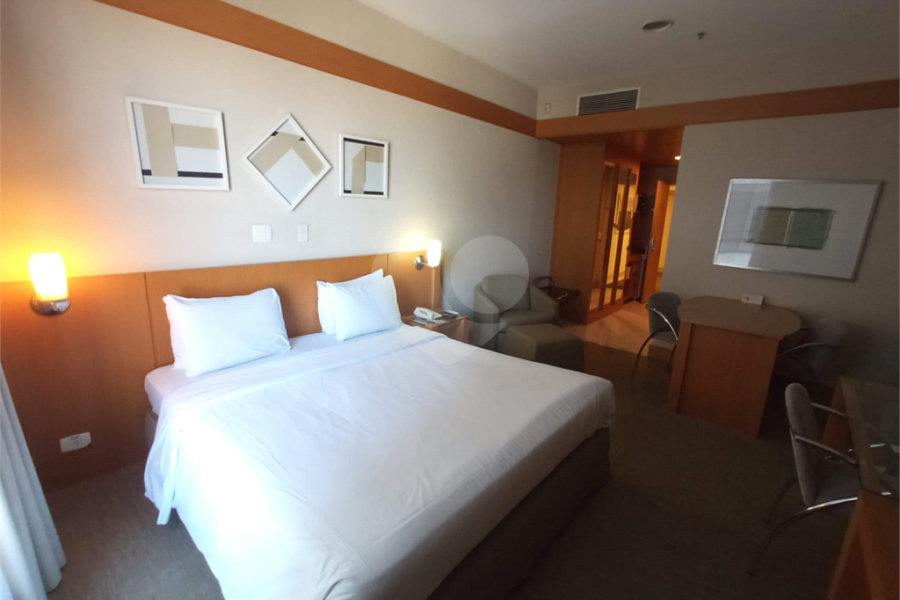 Flat à venda com 1 quarto em Santana, São Paulo, SP
