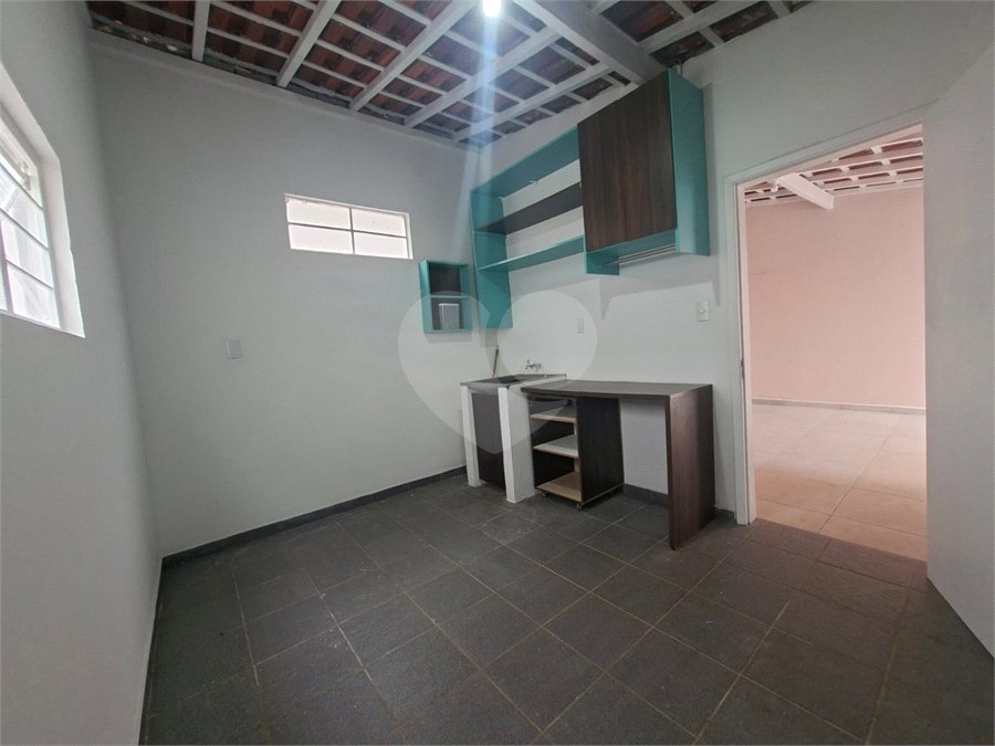 Casa à venda ou para alugar com 3 quartos, sendo 1 suíte, em Vila Aparecida, Itapetininga, SP