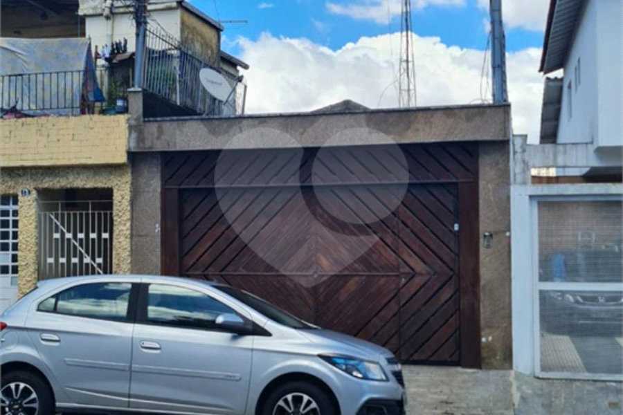 Casa à venda com 5 quartos, sendo 2 suítes, em Parque Novo Mundo, São Paulo, SP