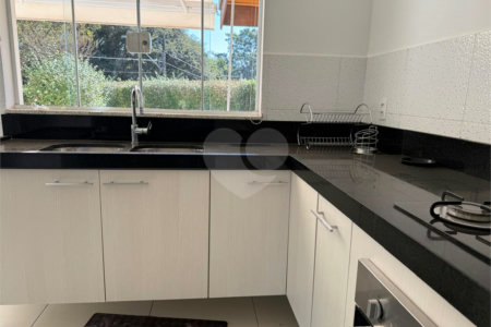 Casa à venda com 3 quartos, sendo 1 suíte, no condomínio Vale do Lago, Sorocaba - SP