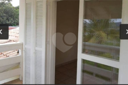 Chácara à venda ou para alugar com 4 quartos, sendo 1 suíte, em Vila Omízollo, Louveira, SP