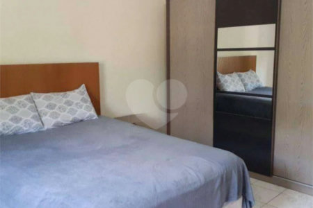 Casa à venda com 3 quartos, sendo 1 suíte, em Jardim Pinheiros, São Paulo, SP