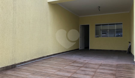 Sobrado à venda com 3 suítes em Parada Inglesa, São Paulo, SP
