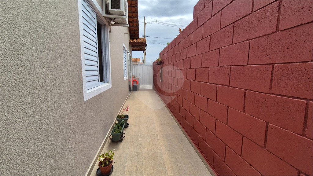 Casa à venda com 2 quartos no condomínio Residencial Estoril, Sorocaba - SP