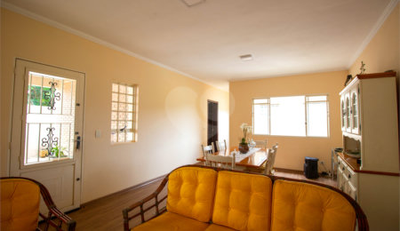 Casa à venda com 3 quartos, sendo 1 suíte,  em Jardim São José, São Roque, SP