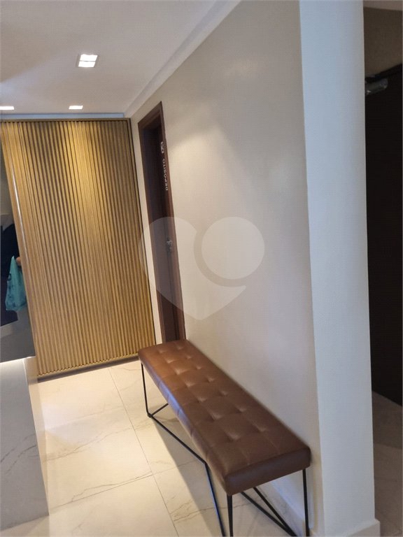 Apartamento à venda com 2 quartos em Parque Maria Domitila, São Paulo, SP