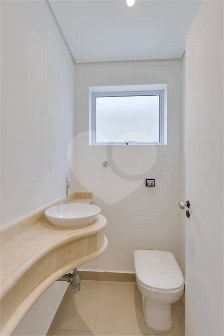 Casa de Vila à venda com 3 quartos, sendo 2 suítes, em Santo Amaro, São Paulo, SP