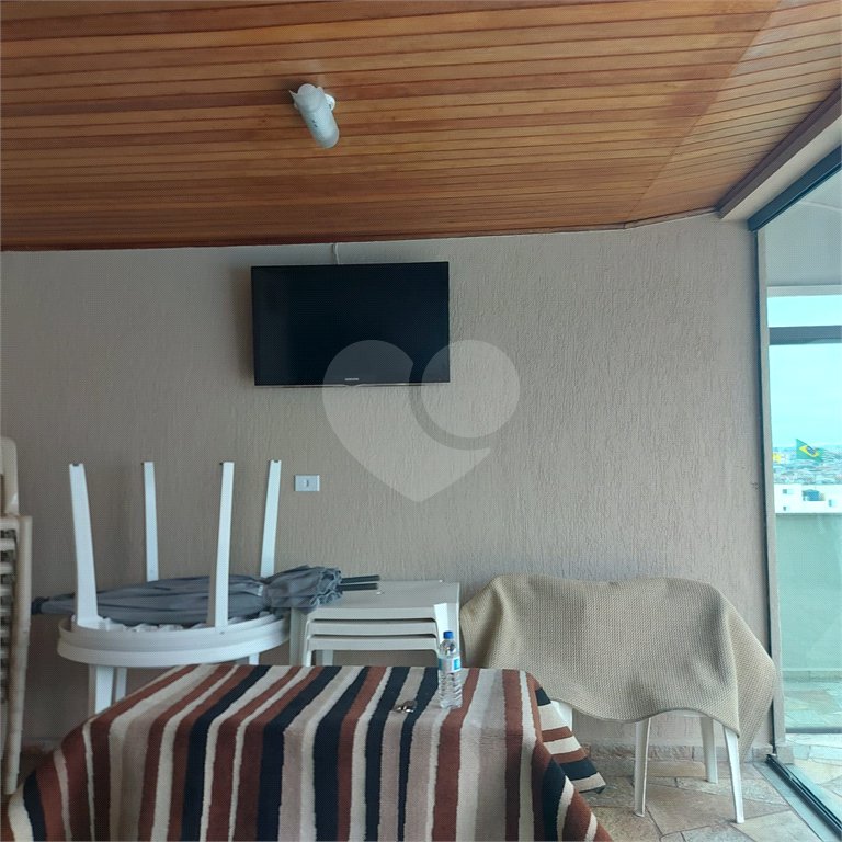 Apartamento à venda com 3 quartos, sendo 1 suíte,  no Centro, Suzano, SP