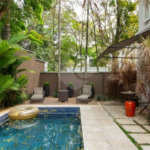 Casa à venda com 4 suítes no condomínio Outeiro, São Paulo - SP