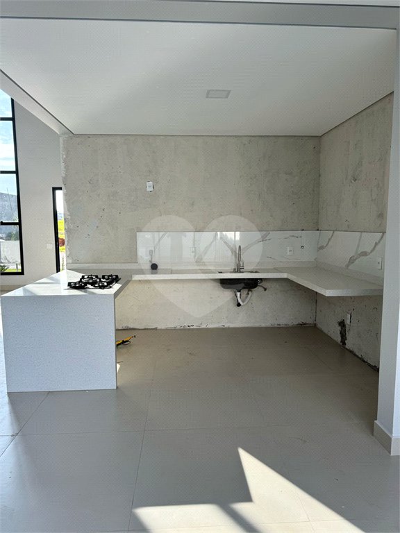 Casa à venda com 3 suítes no condomínio Jardim Residencial Dona Maria Candida, Indaiatuba - SP