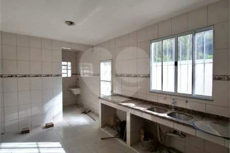 Casa à venda com 4 quartos, sendo 1 suíte, em Campo Grande, Rio de Janeiro, RJ