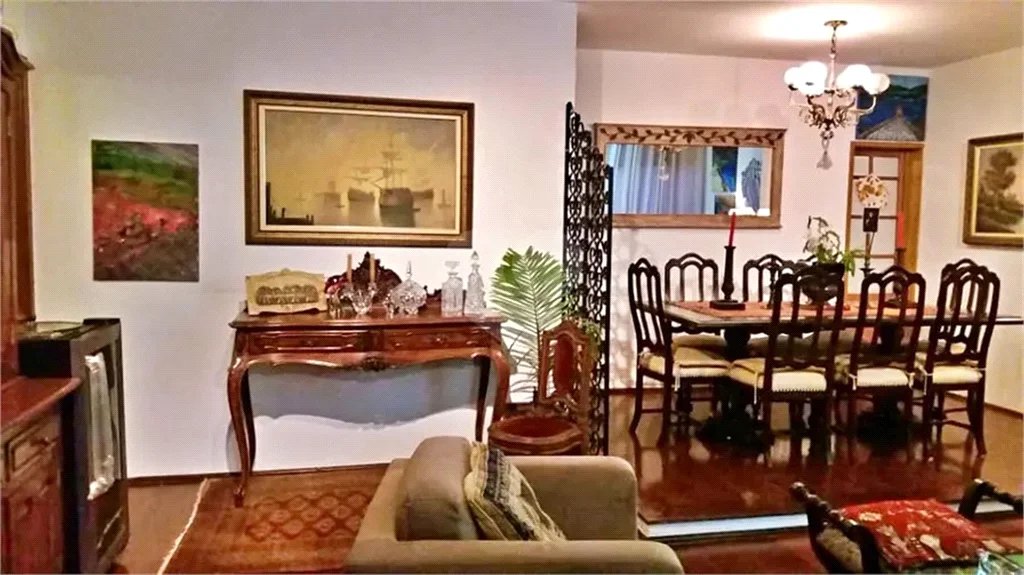Apartamento à venda com 3 quartos, sendo 1 suíte, em Vila Andrade, São Paulo, SP
