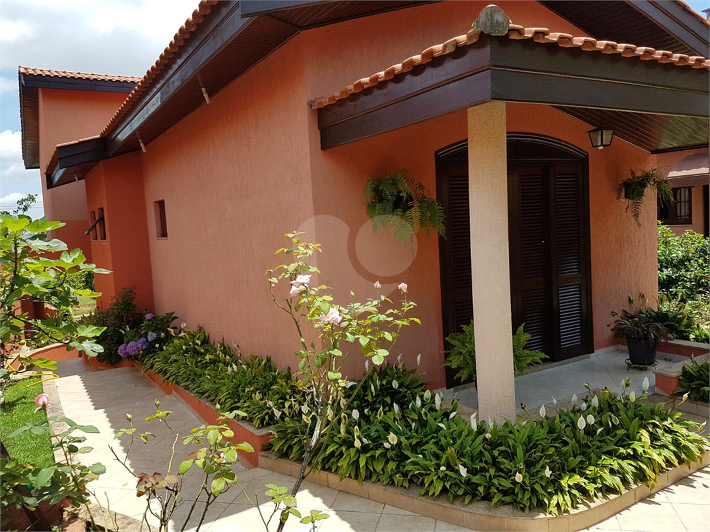 Casa à venda com 4 quartos, sendo 3 suítes, no condomínio Ibiti do Paço, Sorocaba - SP