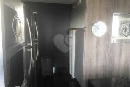 Apartamento à venda com 4 quartos, sendo 3 suítes, em Moema, São Paulo, SP
