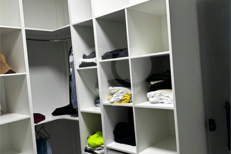 Casa à venda com 4 quartos, sendo 3 suítes, em Campo Grande, Rio de Janeiro, RJ