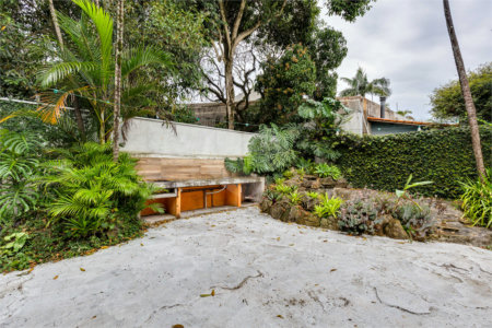 Casa de Vila à venda ou para alugar com 4 quartos, sendo 1 suíte, em Granja Julieta, São Paulo, SP
